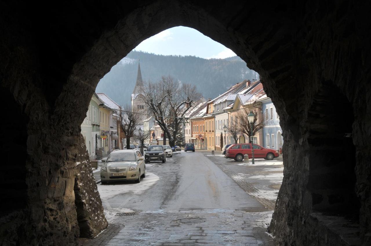 Pension Geissler-Reicher Oberwoelz Stadt Extérieur photo